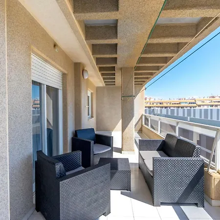Atico De Tres En El Corazon Del Centro Apartament Torrevieja